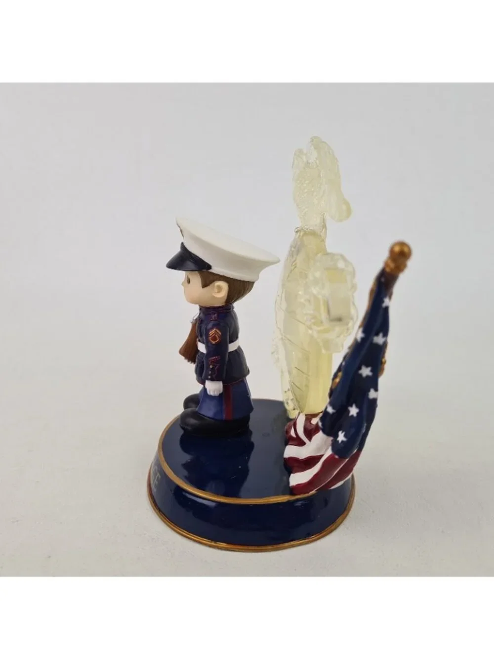 Hamilton Collection Courage USMC Standard Of Excellence 0017 Porcelain Figure